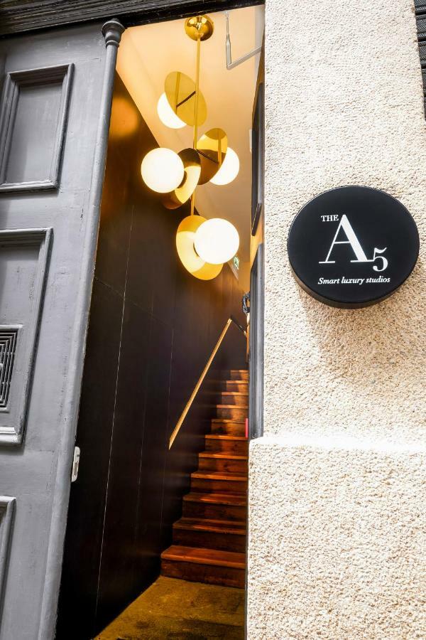 The A5 Smart Luxury Apartment *